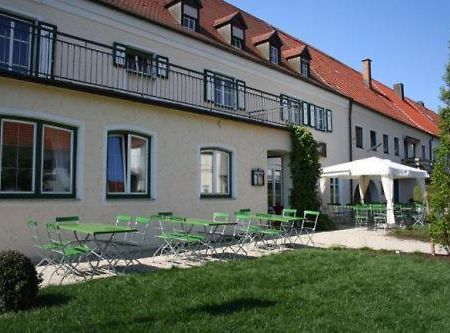 Schlosshof Anno 1743 Wolnzach Exterior foto